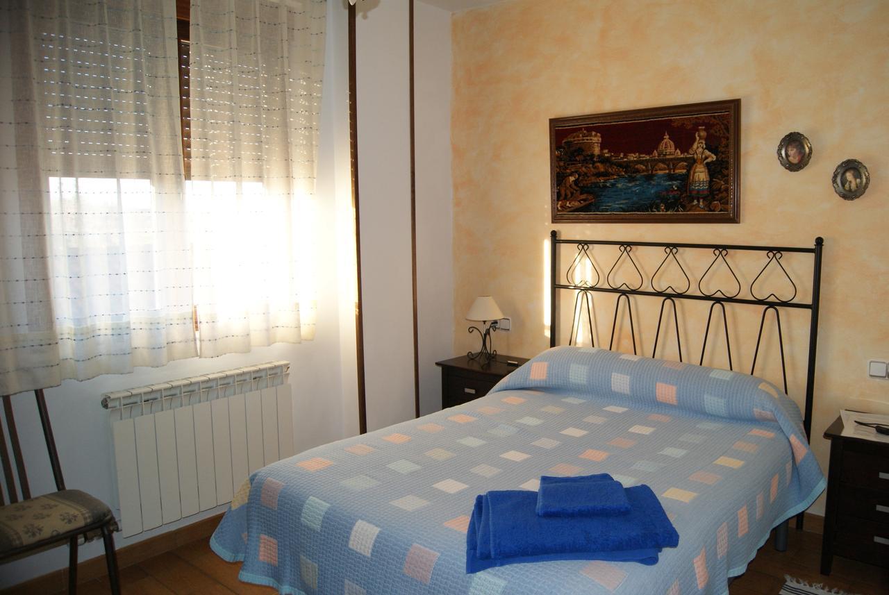 Hotel Rural Casa El Cura Кальсадилья-де-лос-Эрманильос Экстерьер фото