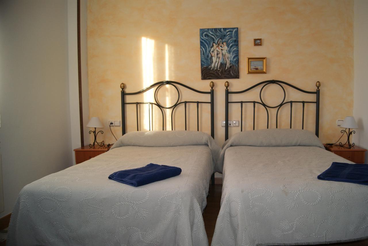 Hotel Rural Casa El Cura Кальсадилья-де-лос-Эрманильос Экстерьер фото